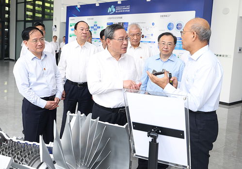 堅持改革開放銳意創新 塑造高質量發展新優勢——李強在廣東調研新材料技術研發