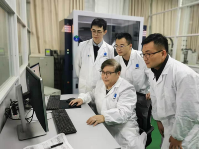 大跨度拱橋的“骨骼”塑造者 記最美科技工作者丁慶軍與他的新材料研發(fā)之路